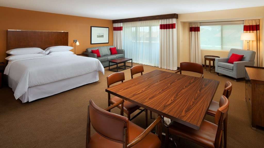 Four Points by Sheraton Phoenix South Mountain | 10831 S 51st St, Phoenix, AZ 85044, USA | Phone: (480) 893-3000