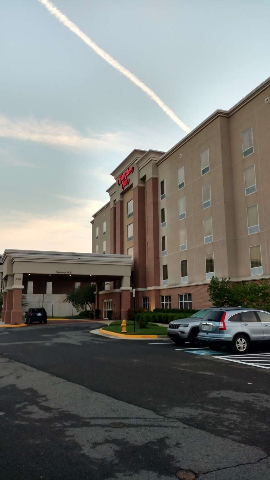 Hampton Inn Gainesville-Haymarket | 7300 Atlas Walk Way, Gainesville, VA 20155 | Phone: (703) 753-1500