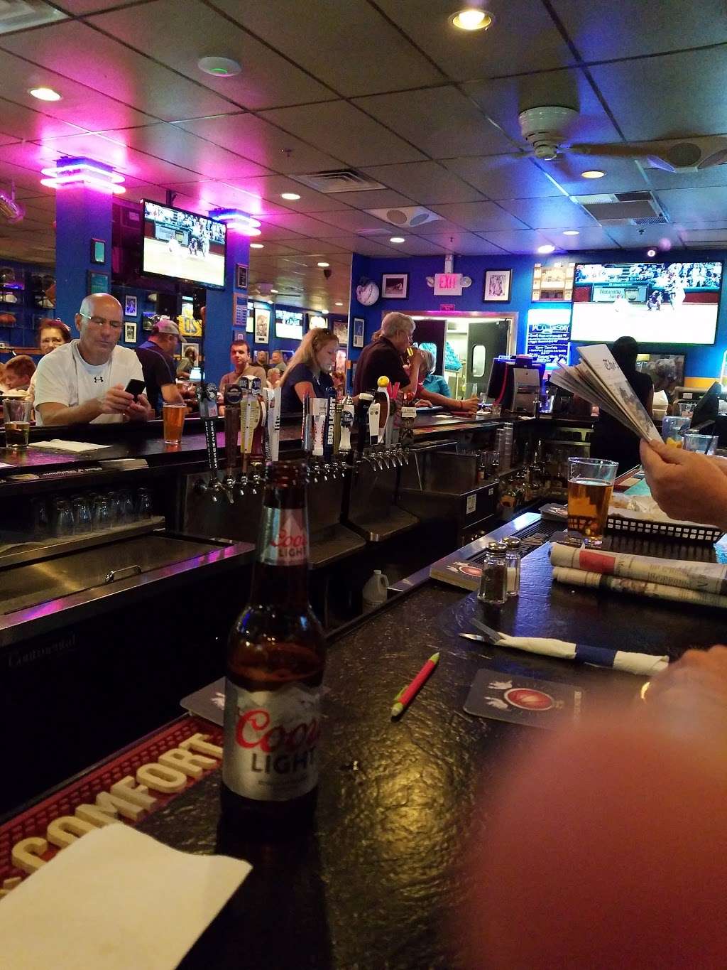 Screwballs Sports Bar & Grille | 216 W Beidler Rd #600, King of Prussia, PA 19406, USA | Phone: (610) 337-3888