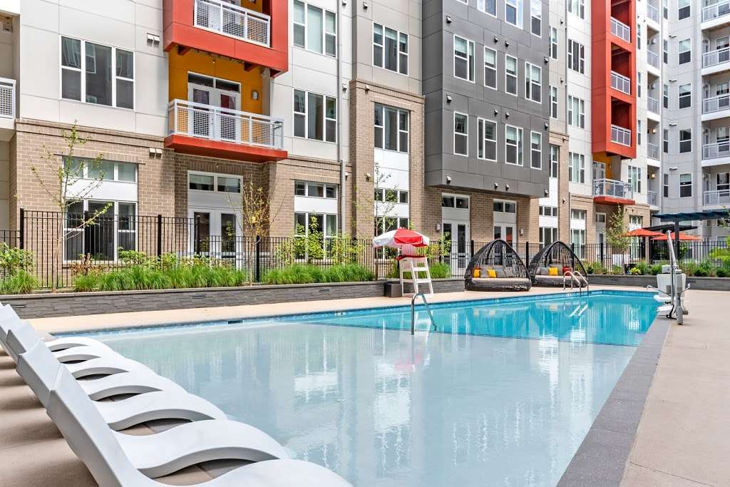 Station on Silver Apartments | 2340 Carta Way, Herndon, VA 20171, USA | Phone: (703) 793-1683