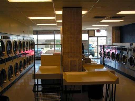 Cedarwood Quick Wash | 1200 Cedarwood Dr, Crest Hill, IL 60403, USA | Phone: (815) 730-4658