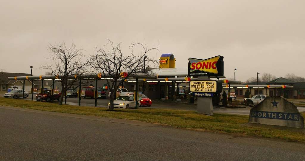 Sonic Drive-In | 550 Northstar Ct, Tonganoxie, KS 66086, USA | Phone: (913) 369-2700