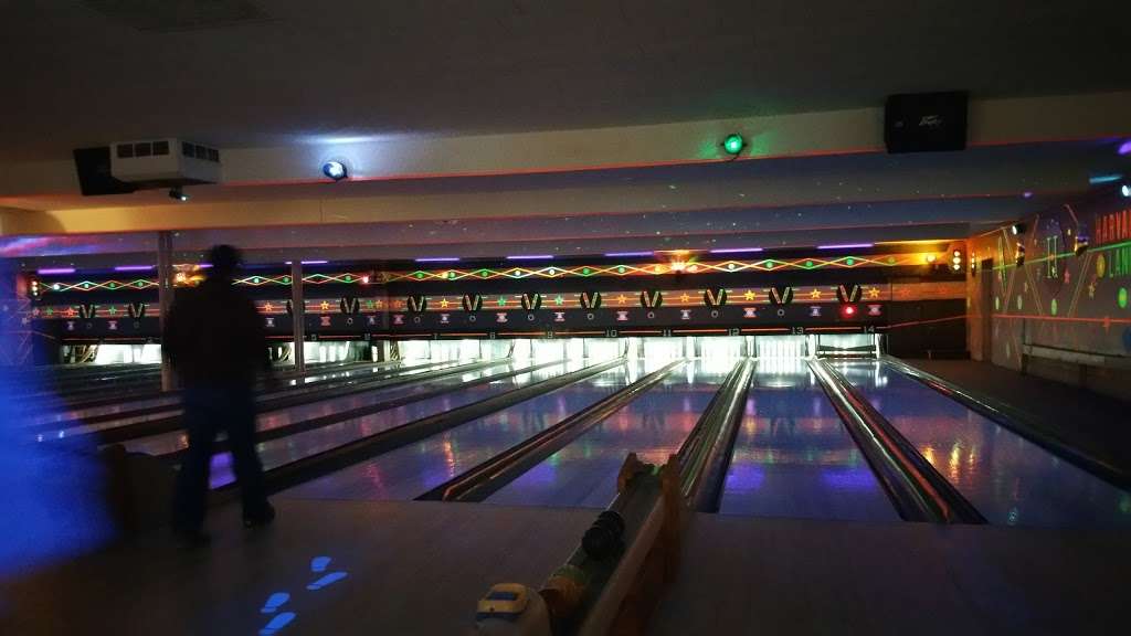 Harvard Bowling Lanes | 204 Ayer Rd, Harvard, MA 01451, USA | Phone: (978) 456-9361