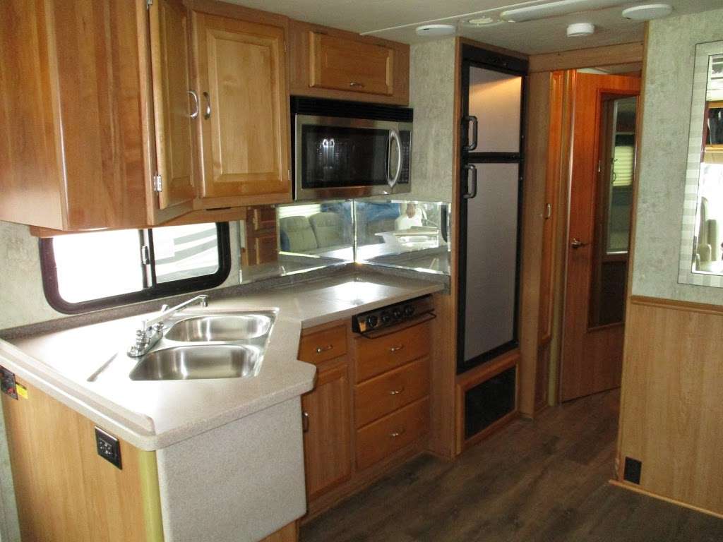 THURSTON RV SALES | 16123 W Colonial Dr, Oakland, FL 34787, USA | Phone: (407) 654-5313