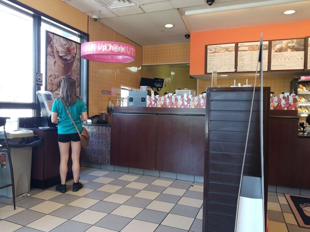 Dunkin Donuts | 4 Lawrence Harbor Rd, Laurence Harbor, NJ 08879, USA | Phone: (732) 765-9119