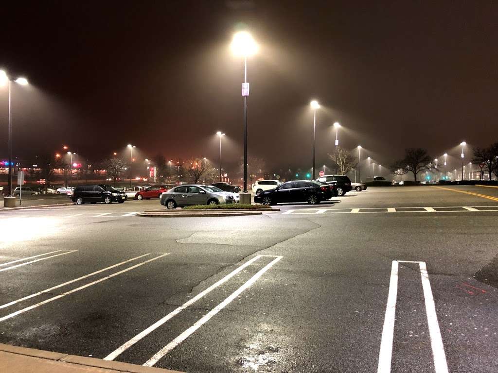 Macy’s Parking Lot | Unnamed Road, Paramus, NJ 07652, USA