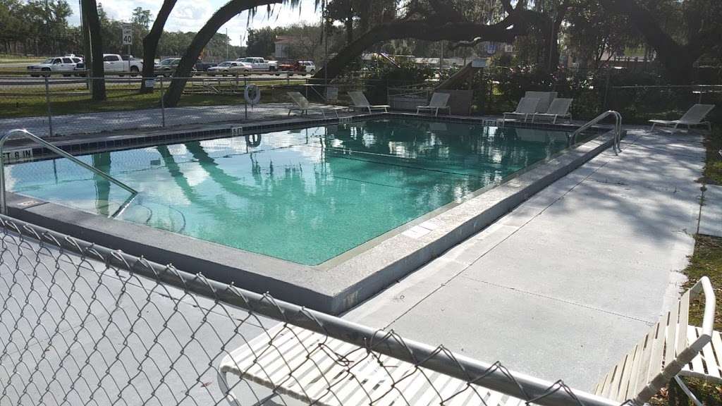 Sun Plaza Motel | 5461 E Silver Springs Blvd, Silver Springs, FL 34488, USA | Phone: (352) 236-2343