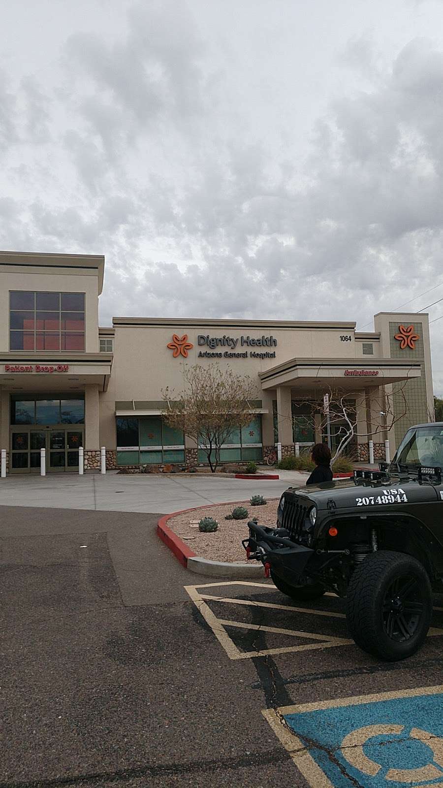 Dignity health AZ General | Unnamed Road, Chandler, AZ 85225, USA | Phone: (480) 494-5100