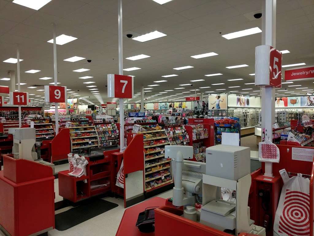 Target | 17605 S Halsted St, Homewood, IL 60430, USA | Phone: (708) 335-5250