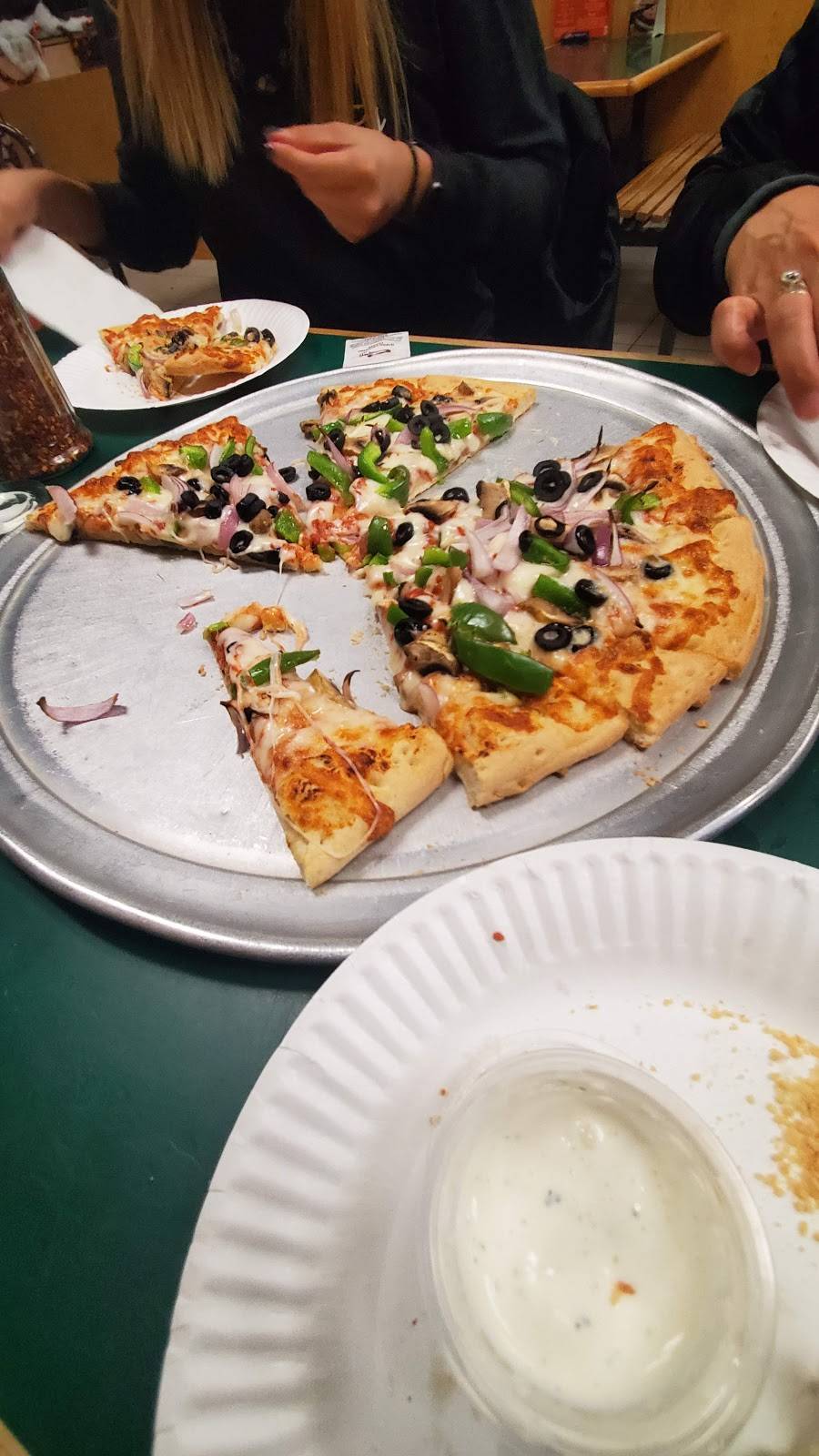 Chow Time Pizza | 2290 W Tahoe Ave, Caruthers, CA 93609, USA | Phone: (559) 864-8566