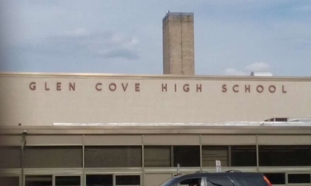 Glen Cove High School | 150 Dosoris Ln, Glen Cove, NY 11542, USA | Phone: (516) 801-7610