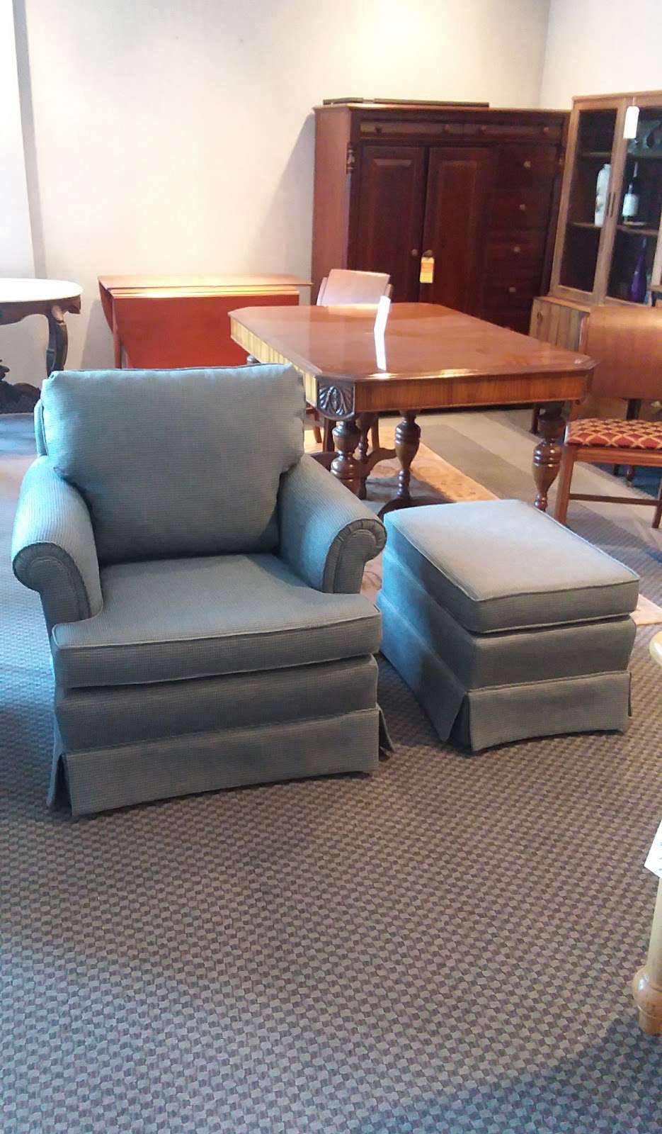 Master Worker Upholstery | 1727 South Second St, Entrance On, Chestnut Pl, Piscataway Township, NJ 08854, USA | Phone: (908) 448-9047
