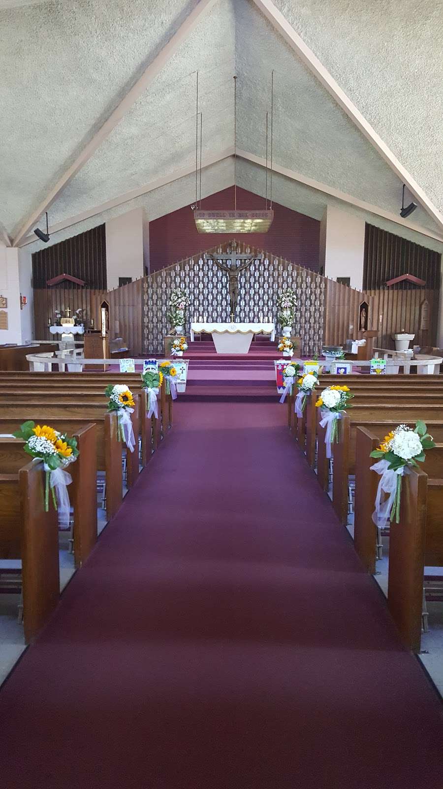 Saint Madeleine Catholic Church | 931 E Kingsley Ave, Pomona, CA 91767, USA | Phone: (909) 629-9495