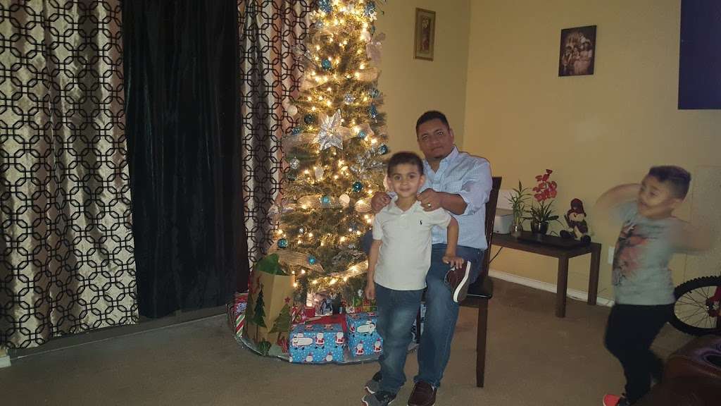 Ostin Tx | 5700 Thousand Oaks Cir, Houston, TX 77092, USA