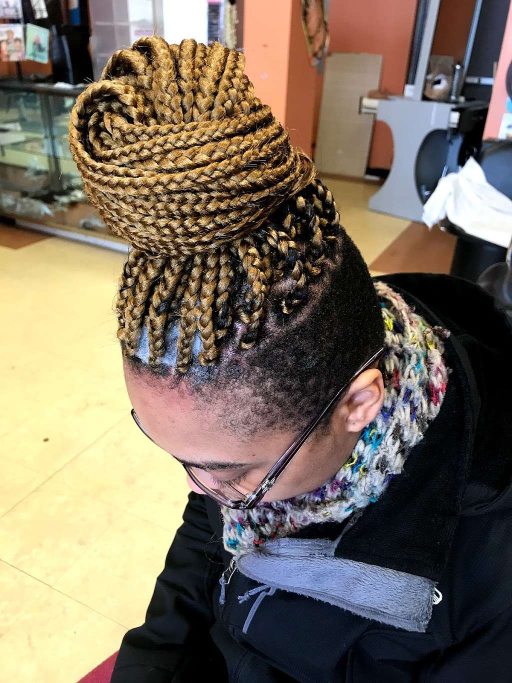 Yakha Express Braids | 2802 Lafayette Rd #22, Indianapolis, IN 46222, USA | Phone: (317) 925-2130