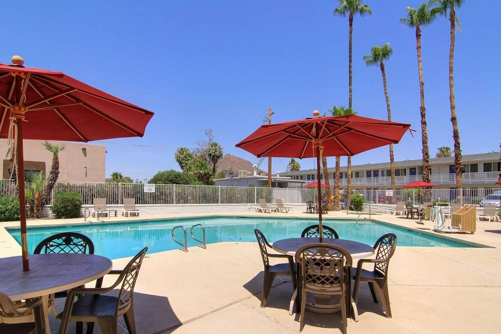 Motel 6 Scottsdale, AZ | 6848 E Camelback Rd, Scottsdale, AZ 85251 | Phone: (480) 946-2280