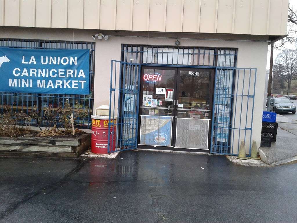 La Union Mini Market | 1004 Hampden Blvd, Reading, PA 19604, USA | Phone: (610) 741-6742