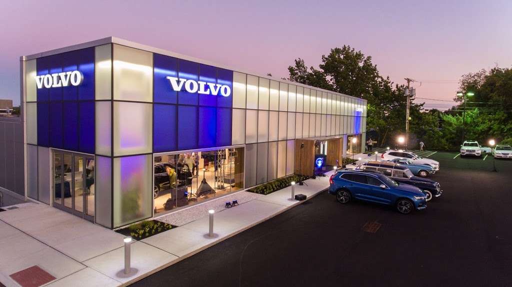 Lovering Volvo Cars Nashua | 180 Daniel Webster Hwy, Nashua, NH 03060, USA | Phone: (603) 888-7070