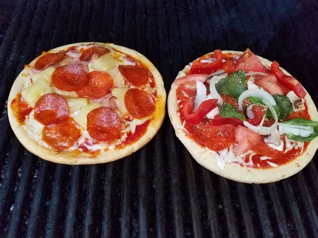 C M Pig Out Catering | 1121 Warm Spring Rd, Chambersburg, PA 17202, USA | Phone: (717) 261-1443