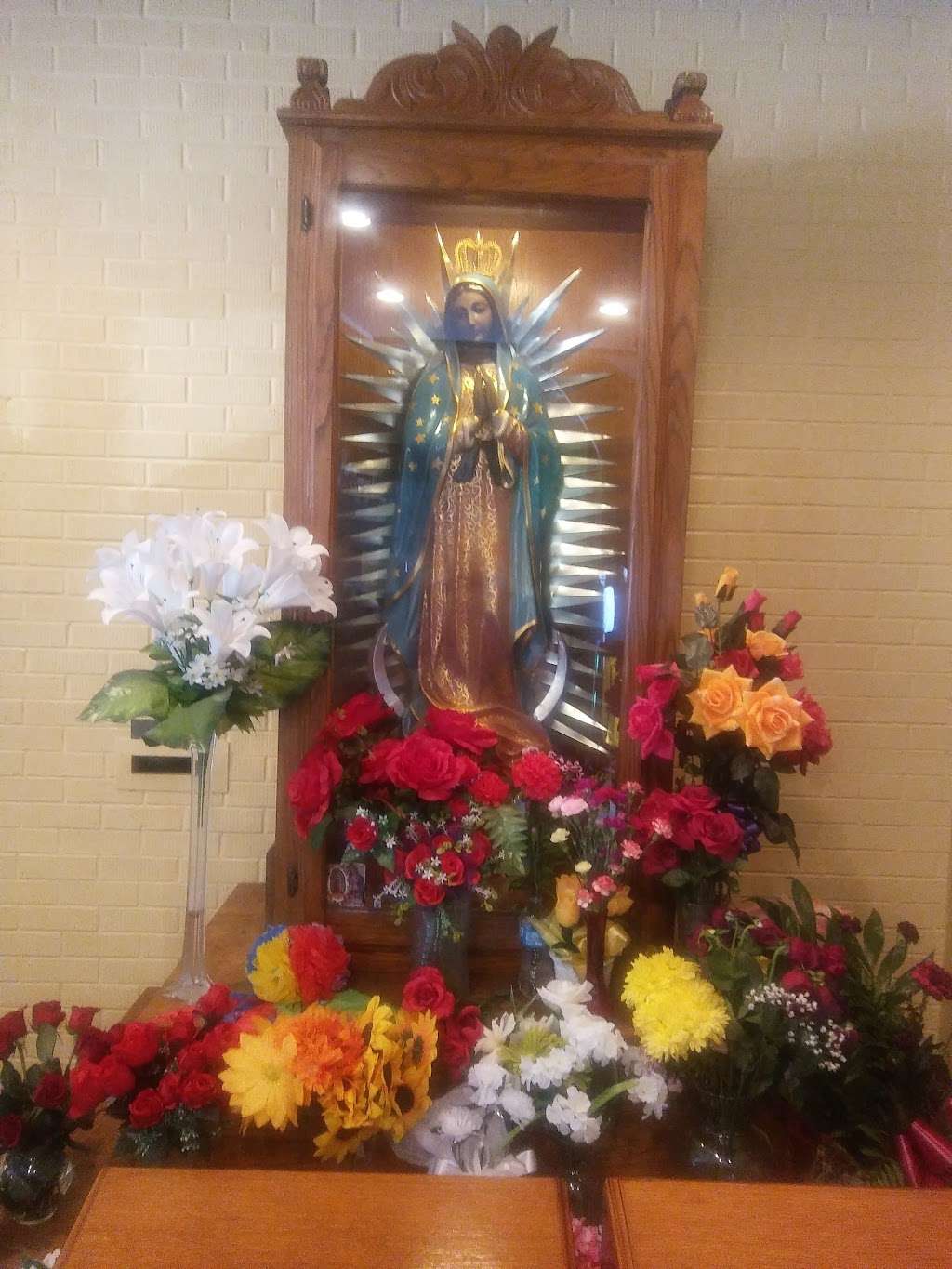 San Juan De Los Lagos Church | 3231 El Paso St, San Antonio, TX 78207, USA | Phone: (210) 433-9722