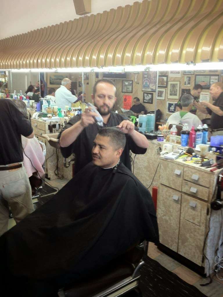 Scissor & Comb Barber Shop | 680 N Ventura Rd, Oxnard, CA 93030, USA | Phone: (805) 981-1318