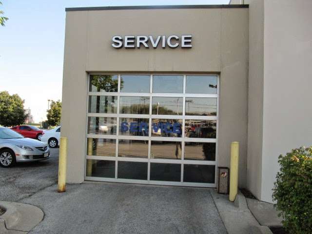 UNIVERSAL AUTO PLAZA | 1500 NW S Outer Rd, Blue Springs, MO 64015, USA | Phone: (816) 472-1565