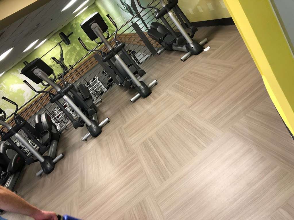 LA Fitness | 815 N Alafaya Trail, Orlando, FL 32828 | Phone: (407) 380-1526