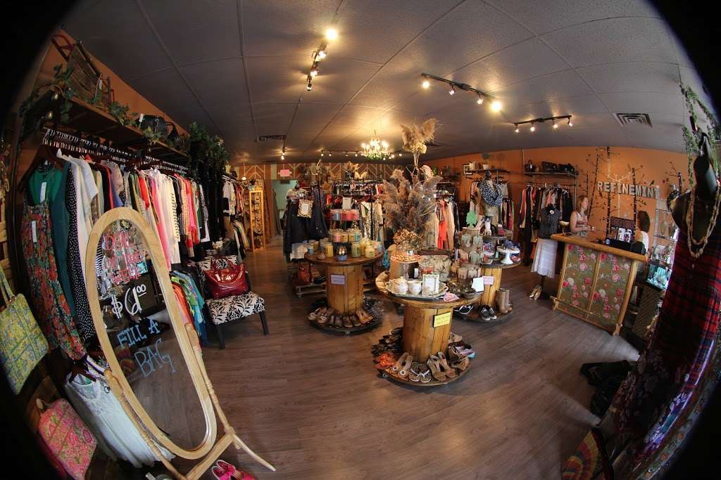 Refinemint Consignment Boutique | 880 Main St, Belford, NJ 07718, USA | Phone: (732) 495-1001