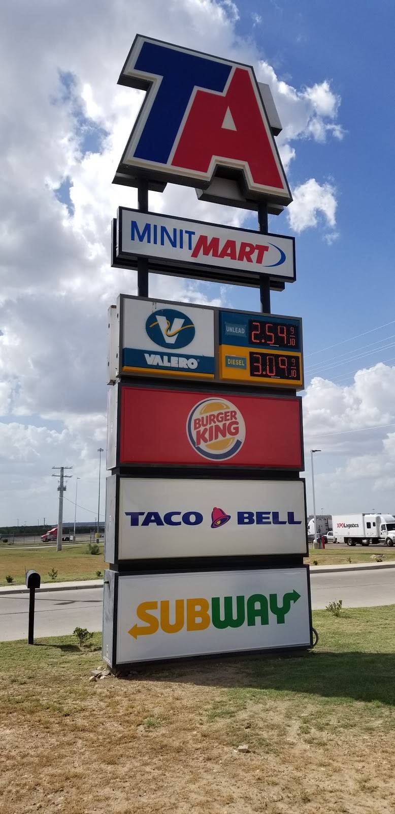 Taco Bell | 1010 Beltway Pkwy, Laredo, TX 78045, USA | Phone: (956) 724-2016