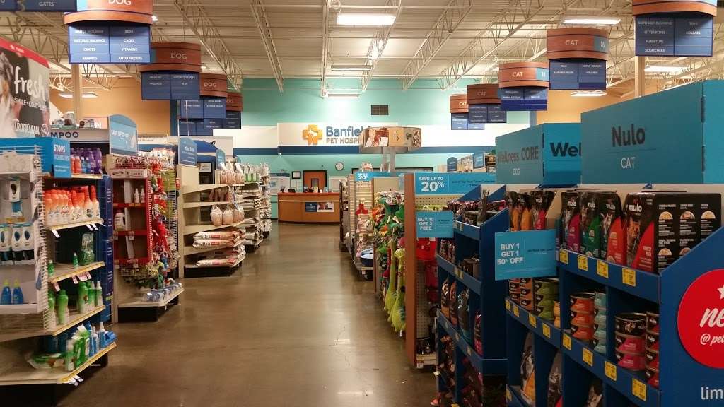 PetSmart | 8500 N Evanston Ave, Kansas City, MO 64157, USA | Phone: (816) 407-9195