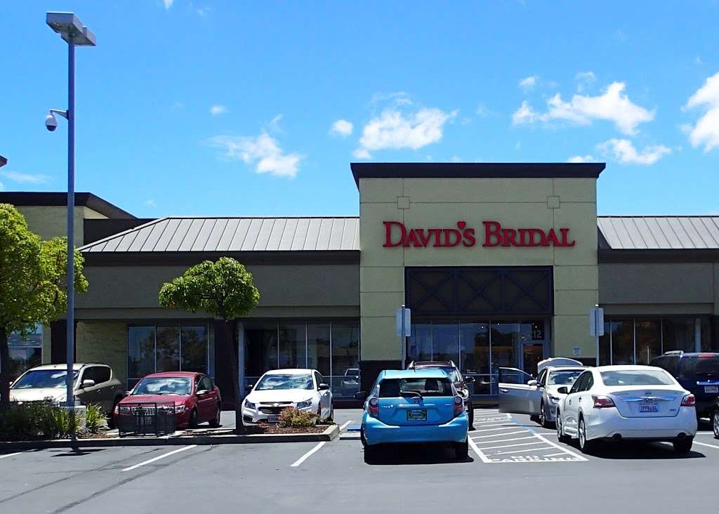 Davids Bridal | 1212 Fitzgerald Dr, Pinole, CA 94564, USA | Phone: (510) 222-5640