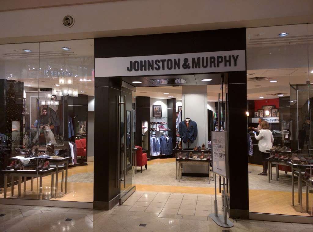 Johnston & Murphy | The Gallery at Harborplace, 200 E Pratt St, Baltimore, MD 21202, USA | Phone: (410) 837-6435