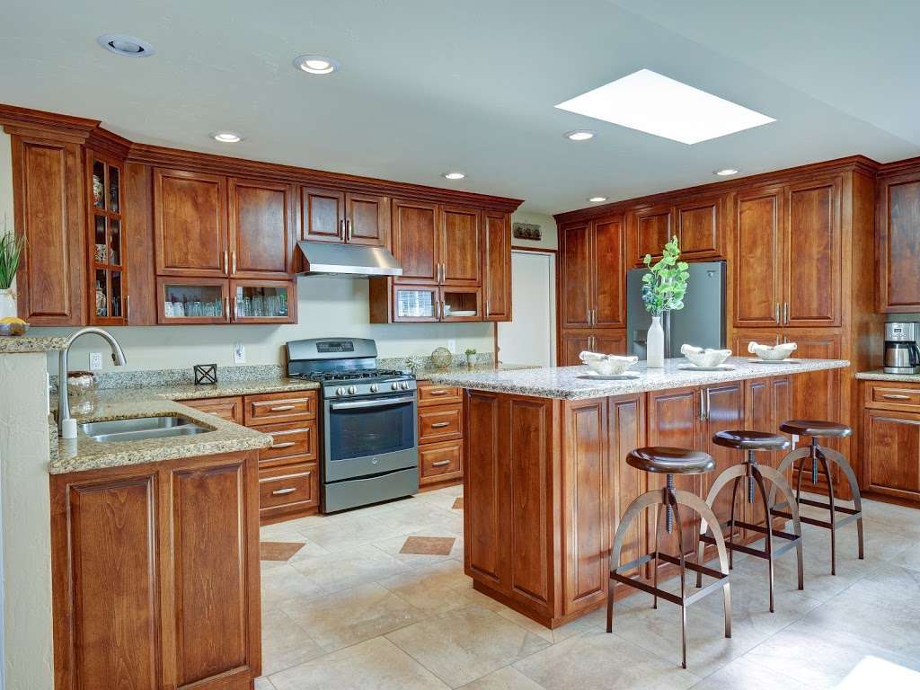 LG Staging and Design | 1195 Helix Village Ct, El Cajon, CA 92020 | Phone: (619) 261-1147