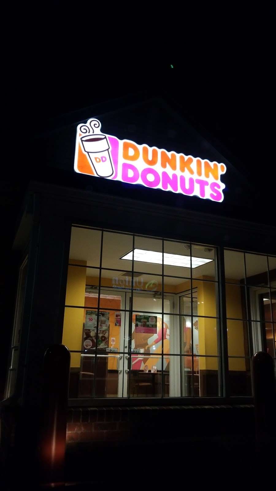 Dunkin Donuts | 77 Stony Hill Rd, Bethel, CT 06801 | Phone: (203) 797-9549