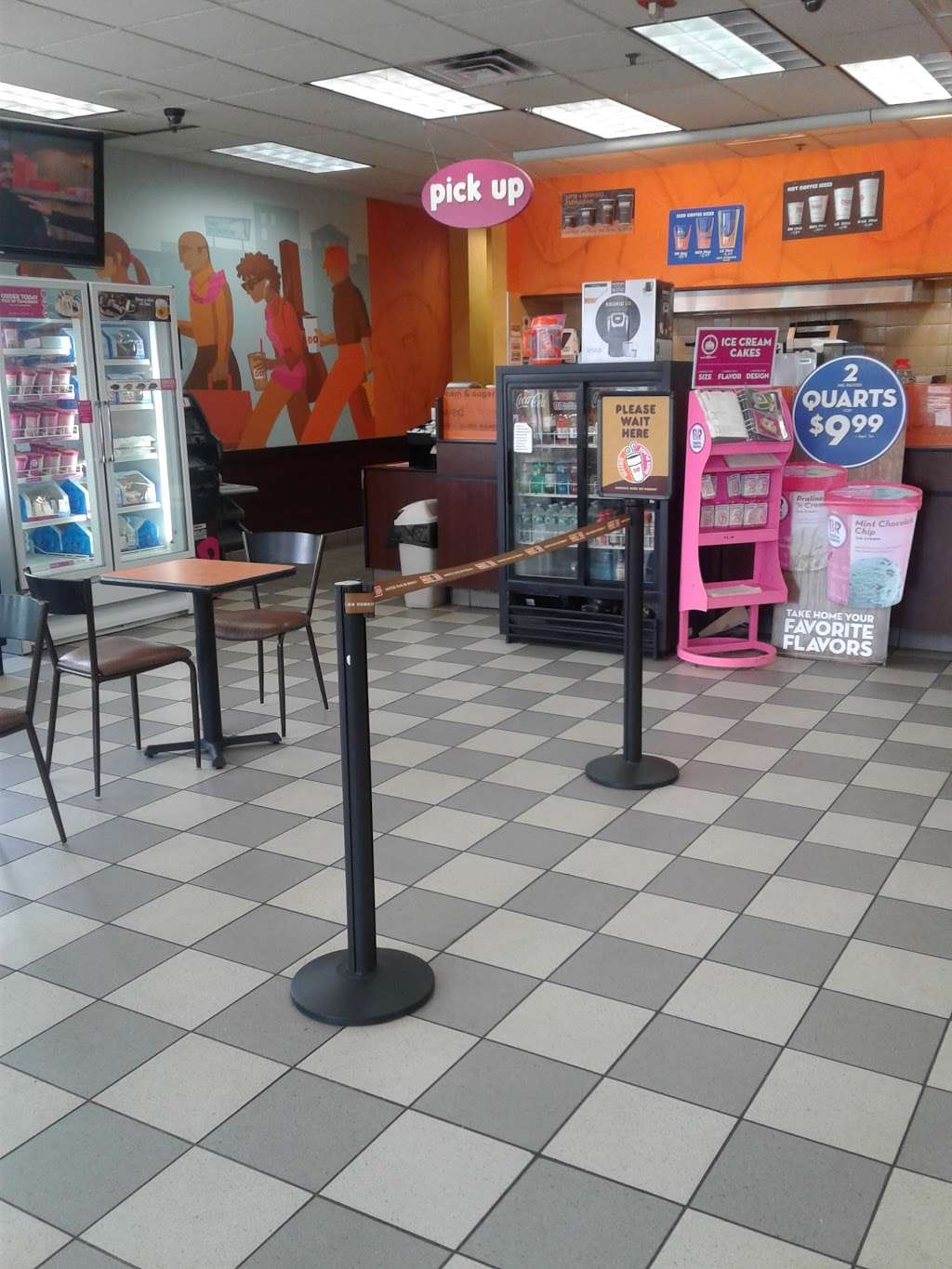 Dunkin Donuts | 14 Eisenhower Pkwy, Roseland, NJ 07068 | Phone: (973) 228-9808