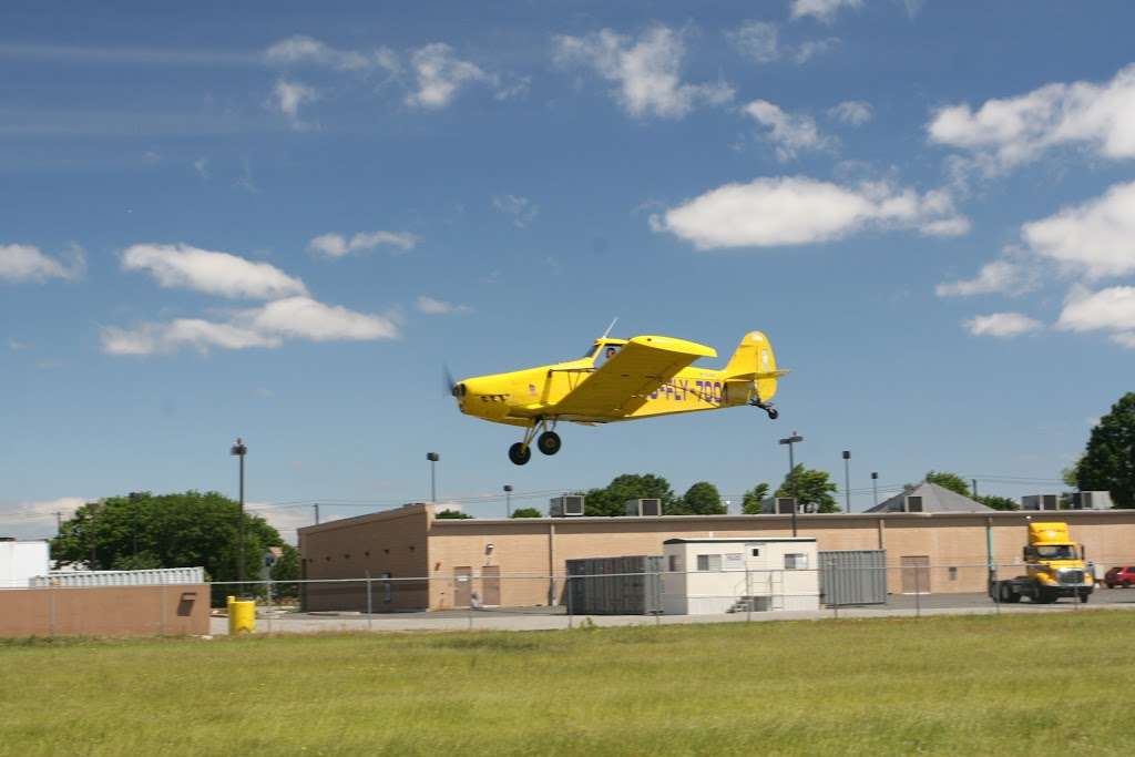 Aerial Banners Inc. | North Perry Airport, 601 SW 77th Way, Pembroke Pines, FL 33023, USA | Phone: (954) 893-0099