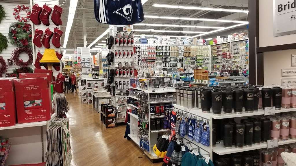 Bed Bath & Beyond | 19211 Golden Valley Rd, Santa Clarita, CA 91387, USA | Phone: (661) 251-8644