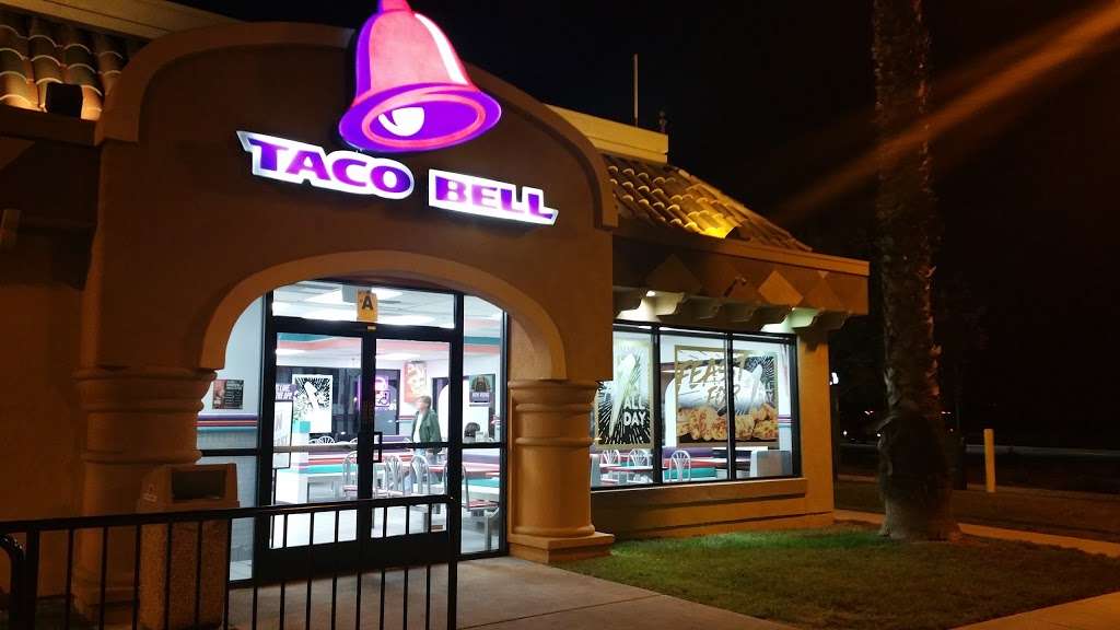 Taco Bell | 2506 Jamacha Road, El Cajon, CA 92019, USA | Phone: (619) 670-9436