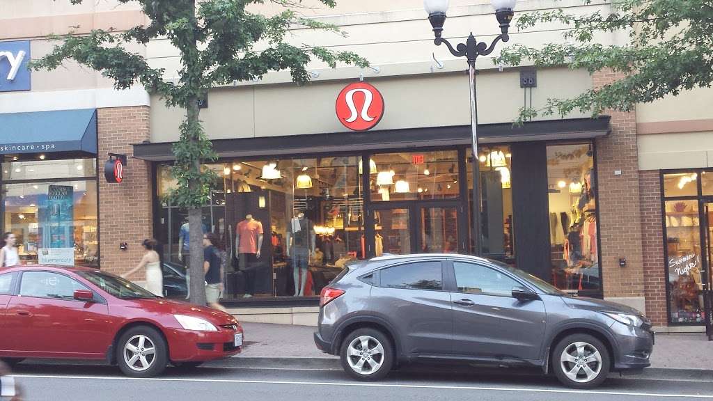 lululemon | 2847 Clarendon Blvd Suite 150, Arlington, VA 22201, USA | Phone: (703) 807-0539