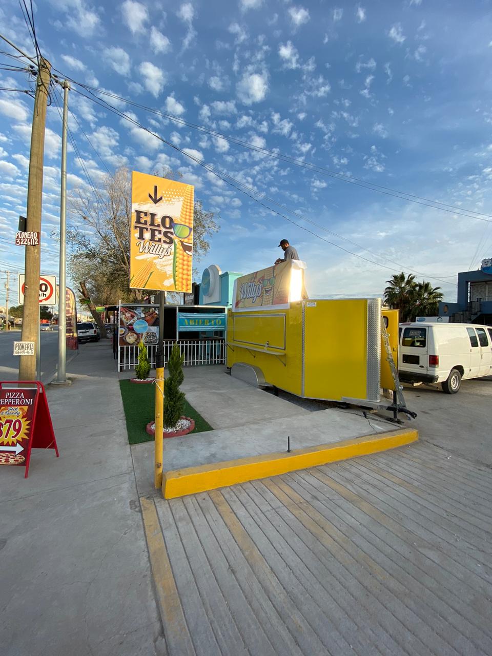 Elotes Willys | Calle Valle del Sol #1444, 32540 Cd Juárez, Chih., Mexico | Phone: 656 654 2388