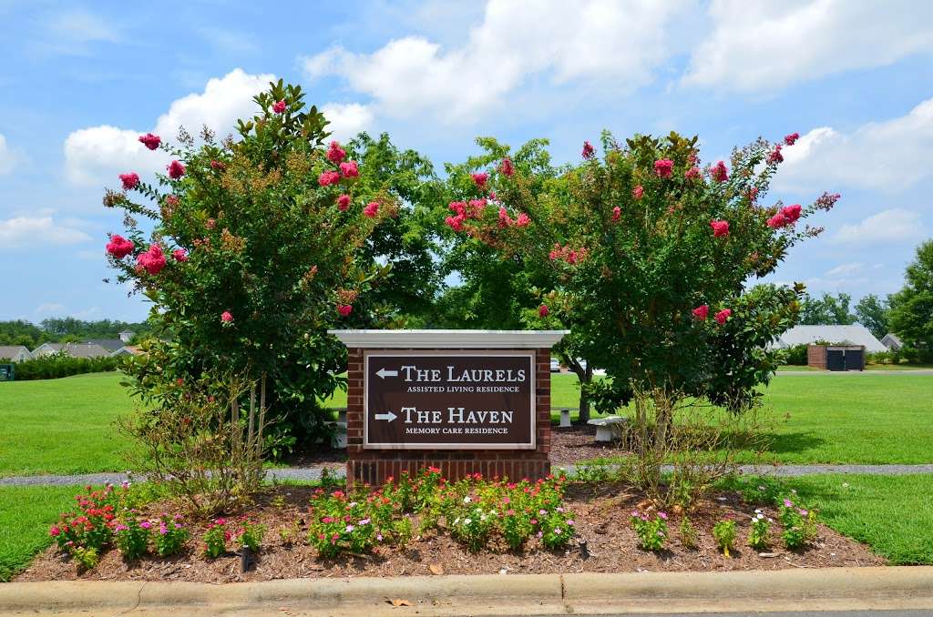 The Laurels & The Haven in the Village at Carolina Place | 13180 Dorman Rd, Pineville, NC 28134 | Phone: (704) 540-8007