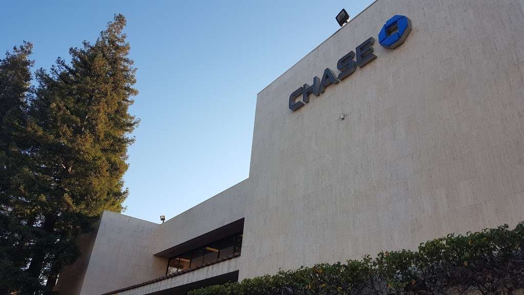 Chase Bank | 22370 Foothill Blvd, Hayward, CA 94541, USA | Phone: (510) 886-0390