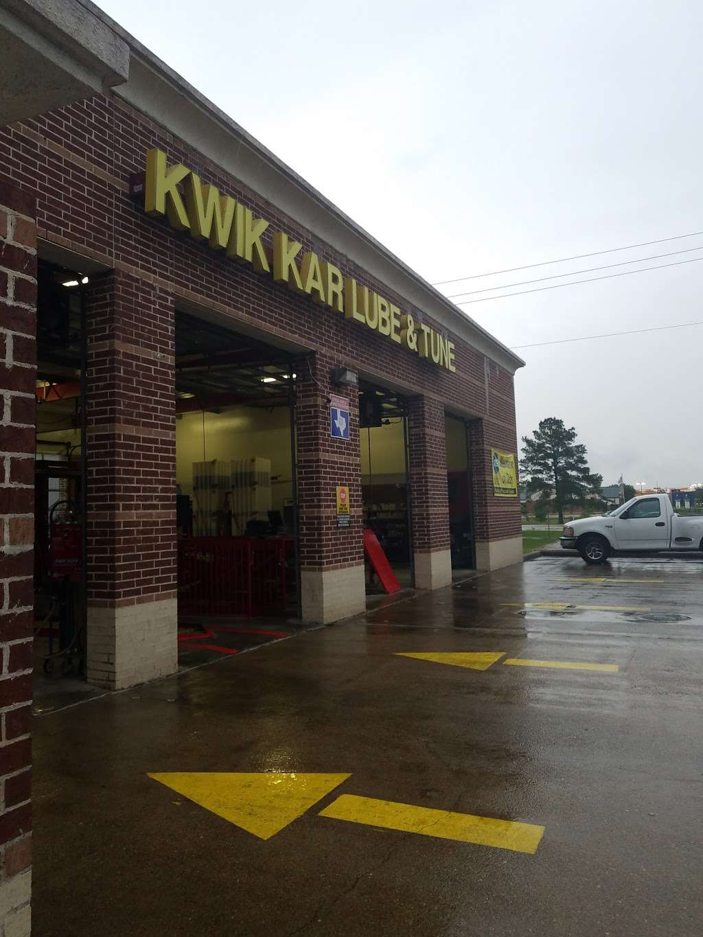 Kwik Kar Lube & Tune | 15139 Wallisville Rd, Houston, TX 77049 | Phone: (281) 454-6476