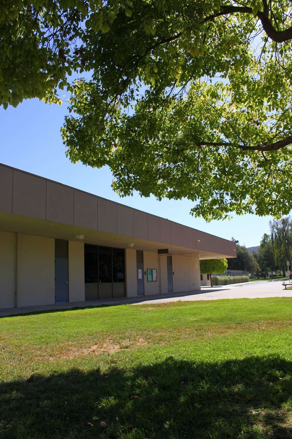 Brookside Elementary School | 165 Satinwood Ave, Oak Park, CA 91377, USA | Phone: (818) 597-4200