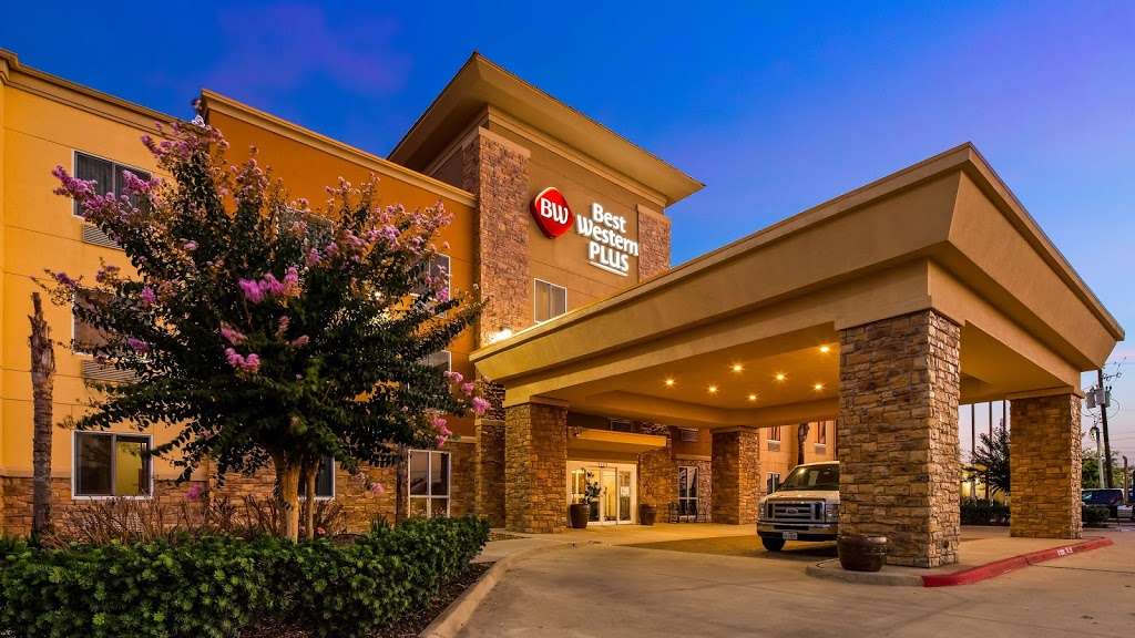 Best Western Plus Seabrook Suites | 5755 Bayport Blvd, Seabrook, TX 77586 | Phone: (281) 291-9090