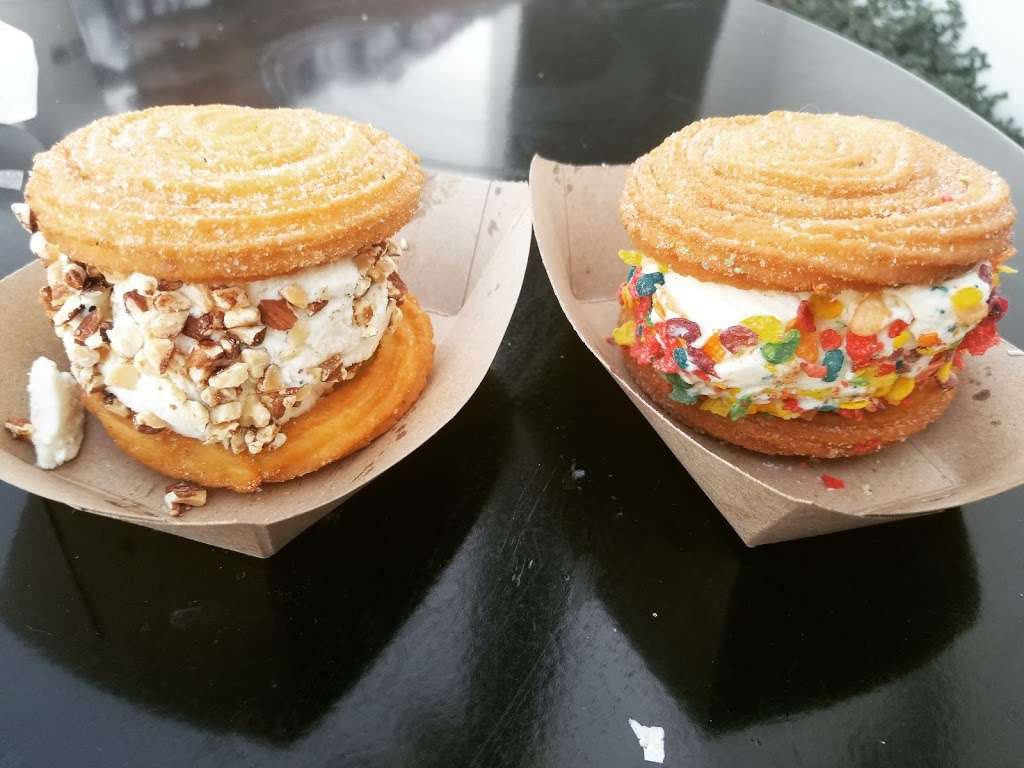 Churroholic | 15545 Whittier Blvd, Whittier, CA 90603