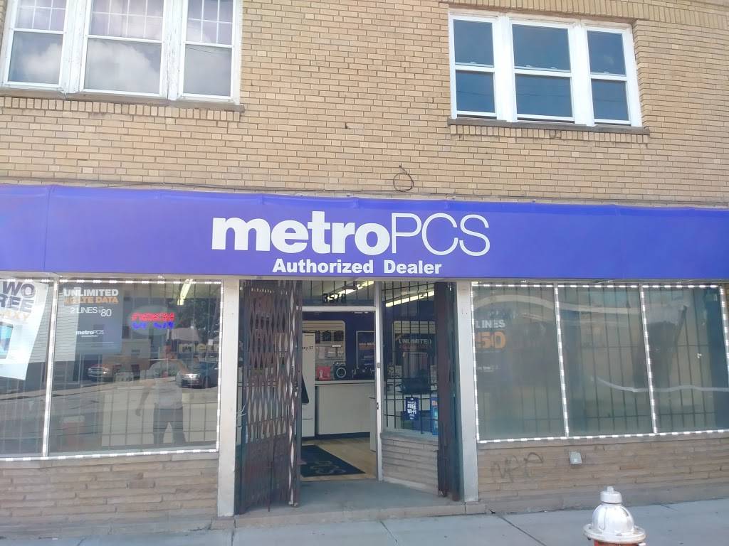 Metro by T-Mobile | 3578 Fulton Rd, Cleveland, OH 44109, USA | Phone: (216) 631-0000