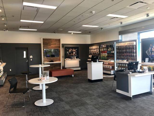 AT&T Store | 13809 E Whittier Blvd, Whittier, CA 90605, USA | Phone: (562) 945-5262