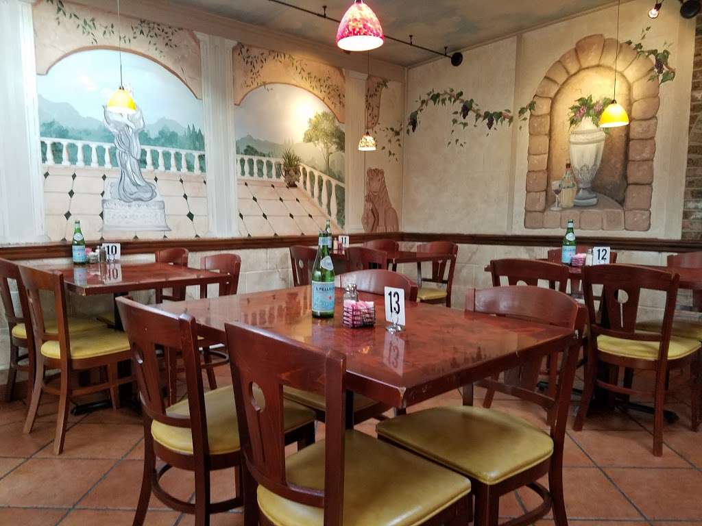 Carinis Italian Restaurant | 1600 Elizabeth Ave, Reading, PA 19605, USA | Phone: (610) 939-9255