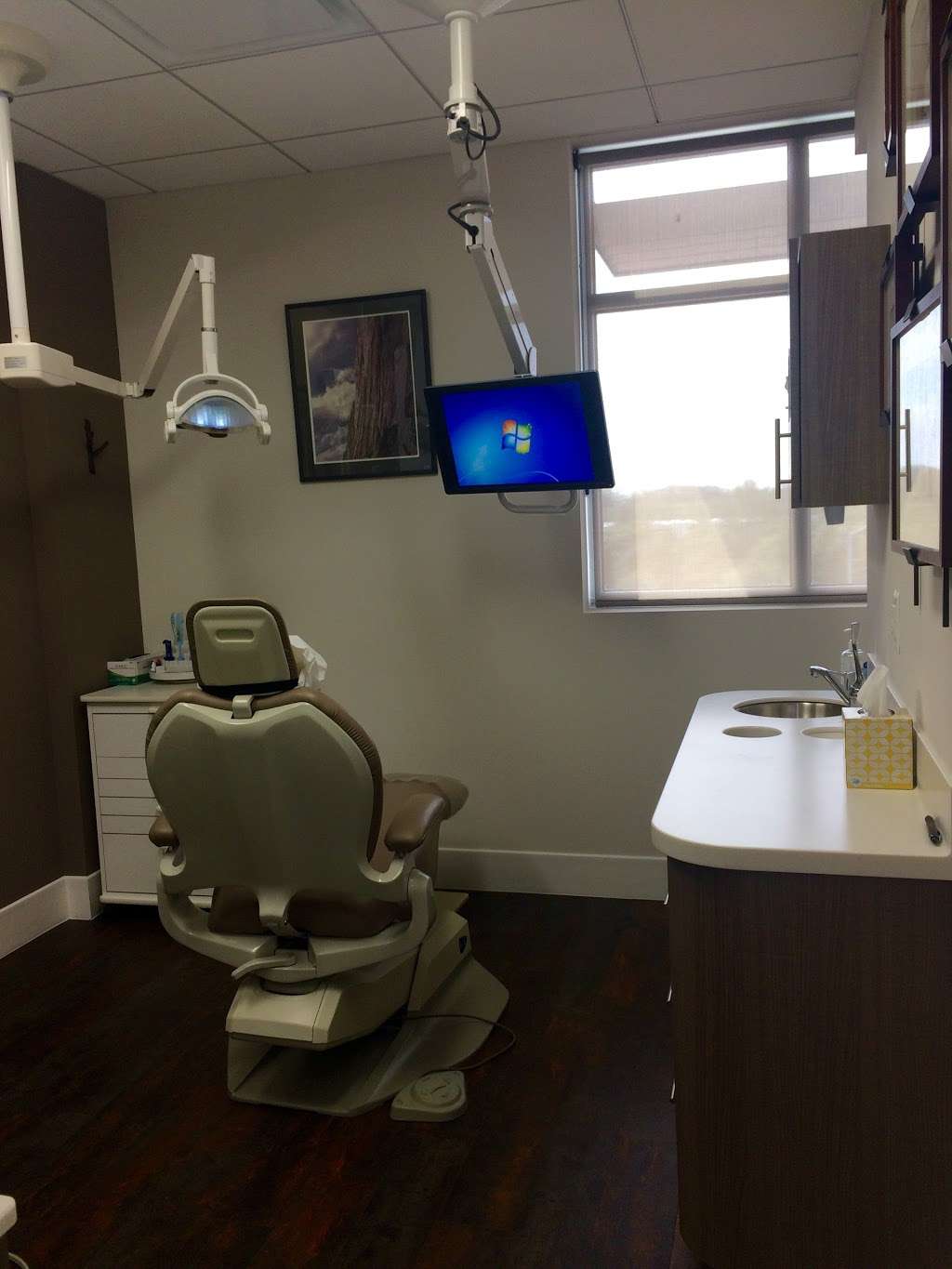 Drewyer Dentistry | 4009 Sandy Spring Rd #201, Burtonsville, MD 20866, USA | Phone: (301) 622-1717